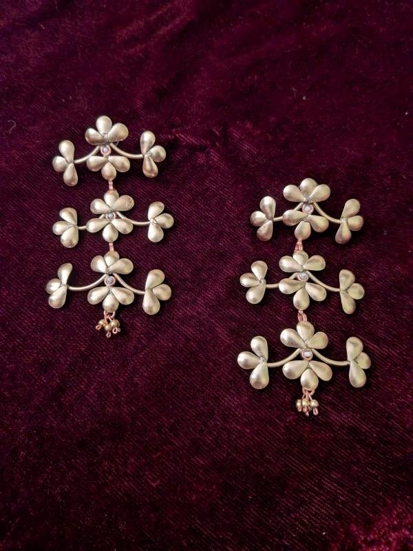 Patabahar earrings
